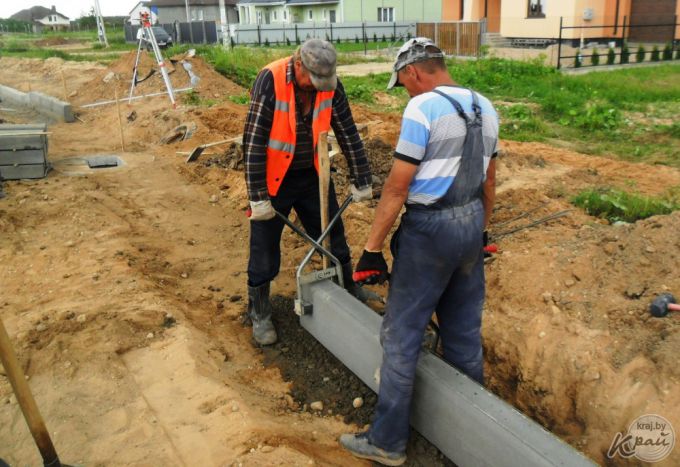 Строительство дороги в Рагозах Молодечненского района планируют завершить к концу августа (фото)