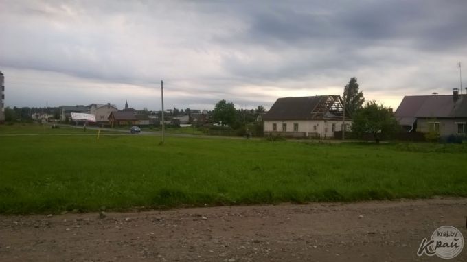 Ветер срывал крыши, ломал заборы и деревья – непогода в Вилейке 2 августа (фото)