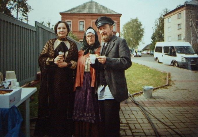 Как в 77 лет носить юбку с разрезом и много путешествовать. История Ванды Тюльковой из Постав