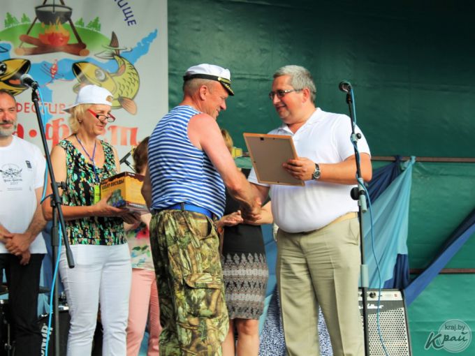 Джазовая русалка, много музыки и ухи. Первый «Уха-фест» в Вилейке посетили около 5 000 человек (фото)