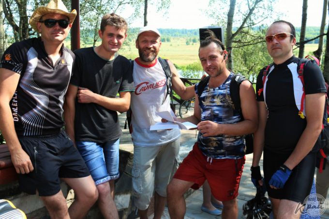 «Комфортно, безопасно и без ям». В Вилейке 12 августа торжественно открыли километровую велодорожку (фото)