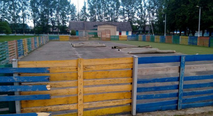 Мини-футбольную коробку в Вилейке перенесут от СШ №1 на городской стадион (фото)