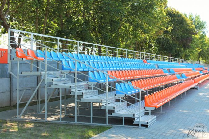 Реконструкция городского стадиона в Вилейке близится к финалу, но дата открытия пока неизвестна (фото)