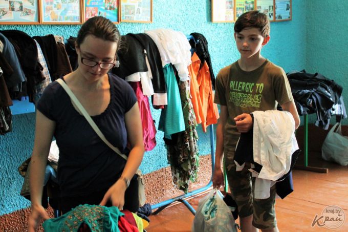 «Интересуются, но активность еще невысокая». Школьный Фримаркет прошел в Вилейке 19 августа (фото)