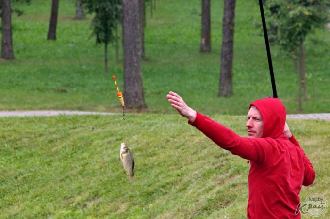 Самую крупную рыбу – щуку в 63,5 см – на турнире в Молодечно выловил Александр Соболевский (фото, видео)