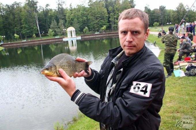 Самую крупную рыбу – щуку в 63,5 см – на турнире в Молодечно выловил Александр Соболевский (фото, видео)