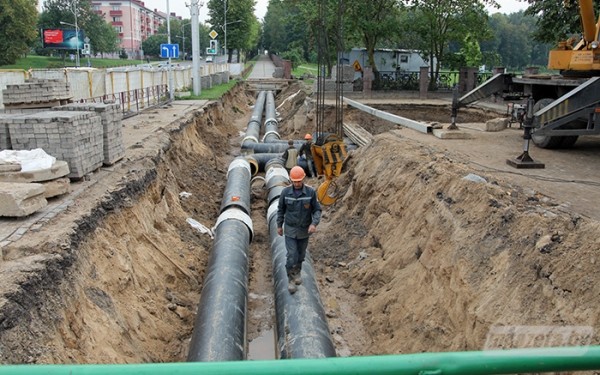 В Молодечно реконструируют центральную магистраль. Монтажники: Все, что нужно сделать до морозов, выполним (фото) В Молодечно реконструируют центральную магистраль. Монтажники: Все, что нужно сделать до морозов, выполним (фото)