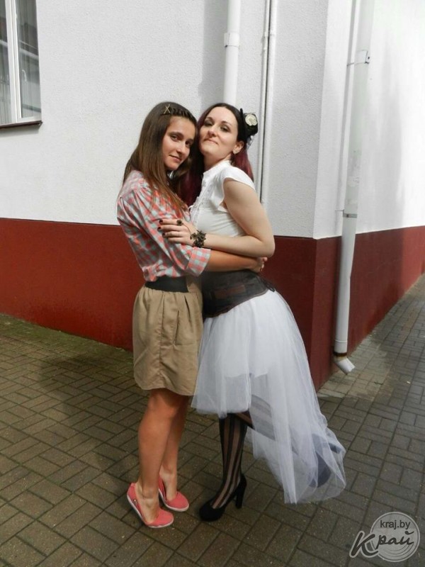 Жених в килте, а невеста – в пачке. В Молодечно пара расписалась в стиле стимпанк (фото)