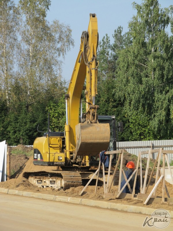 В Вилейке завершается строительство долевого дома в Северном (фото)