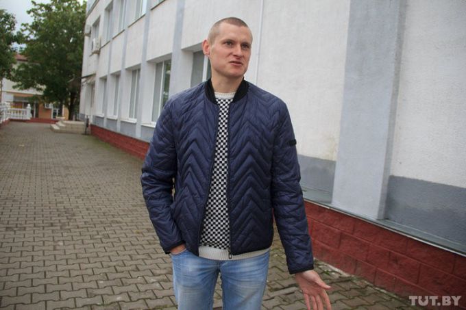 «Покажите паспорт. Может, вы нелегал». Как живут в Глубоком после введения учебного комендантского часа