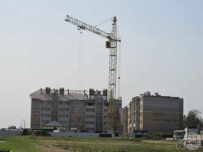 В Вилейке завершается строительство долевого дома в Северном (фото)
