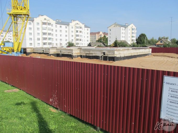 В Вилейке завершается строительство долевого дома в Северном (фото)
