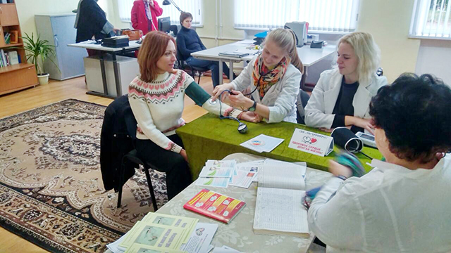 Более 30 жодинцев измерили давление Более 30 жодинцев измерили давление