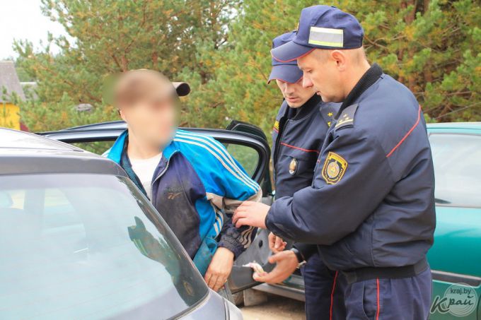 «Ребят, ну как от бутылки пива 2,5 промилле может быть?» Отрезвляющий рейд ГАИ в Вилейском районе (фото, видео)