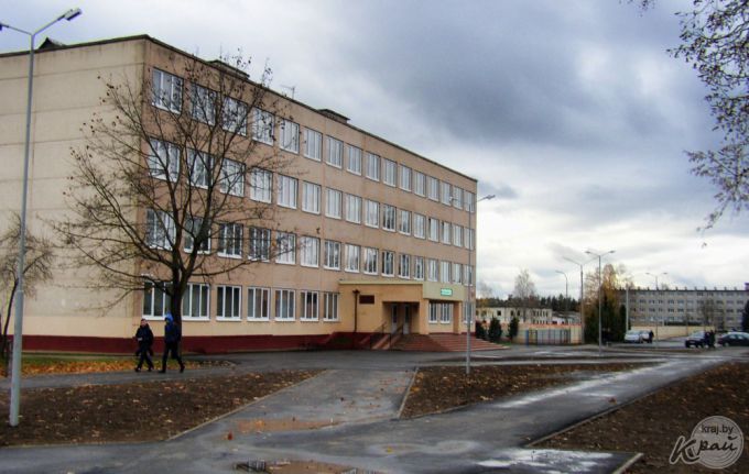 Вдоль стадиона в Вилейке положили новые дороги (фото)