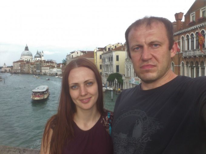 «Суровый» турист из Молодечно на своих селфи теперь не один (фото)