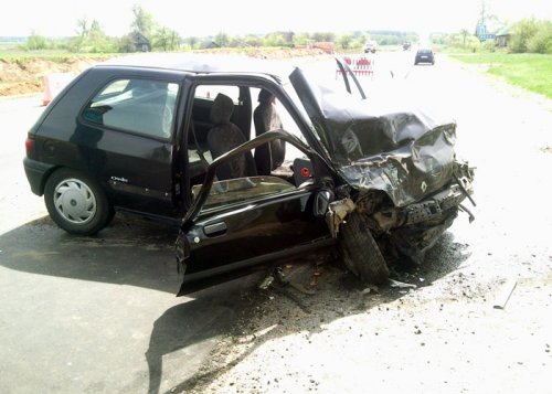 Столкнулись два "француза": серьезная авария около деревни Пески (фото)