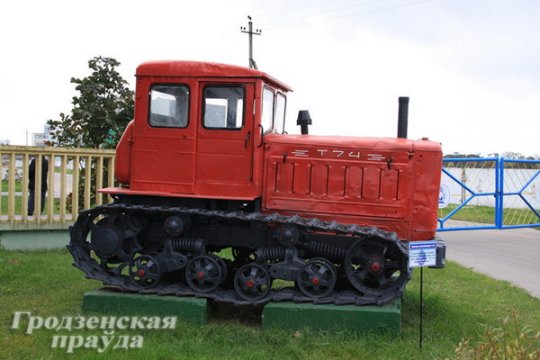 Экспозиция раритетной мелиоративной техники появилась в Скиделе