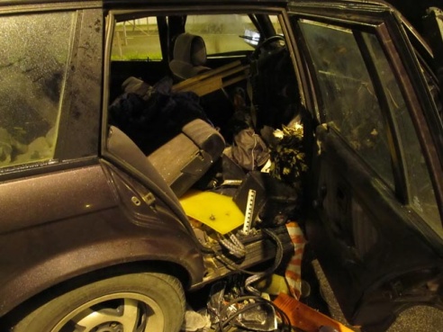 В Гродно на объездной дороге погиб 5-летний ребенок, придавленный могильной плитой из багажника