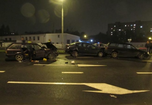 В Гродно на объездной дороге погиб 5-летний ребенок, придавленный могильной плитой из багажника