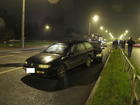 В Гродно на объездной дороге погиб 5-летний ребенок, придавленный могильной плитой из багажника