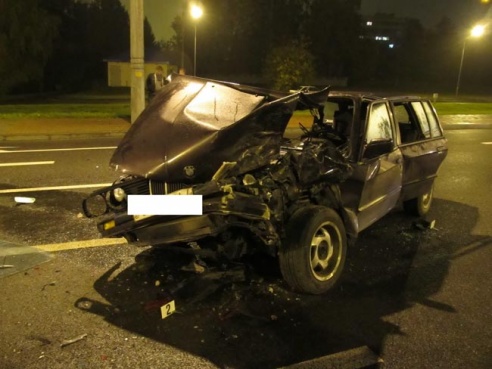 В Гродно на объездной дороге погиб 5-летний ребенок, придавленный могильной плитой из багажника