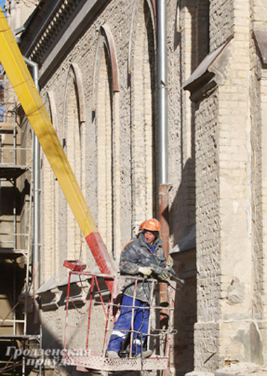 В Гродно идут работы по реставрации лютеранской кирхи (ФОТО)