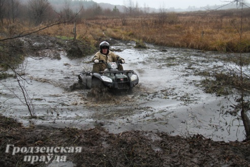 Фоторепортаж: под Гродно прошли гонки по бездорожью