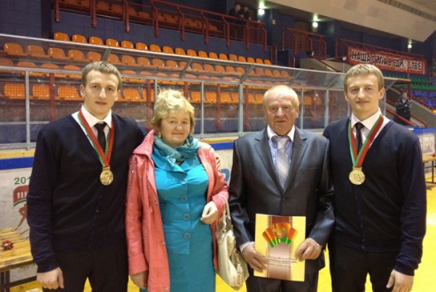 Интервью с известными гродненскими хоккеистами братьями-близнецами Малявко (ФОТО)