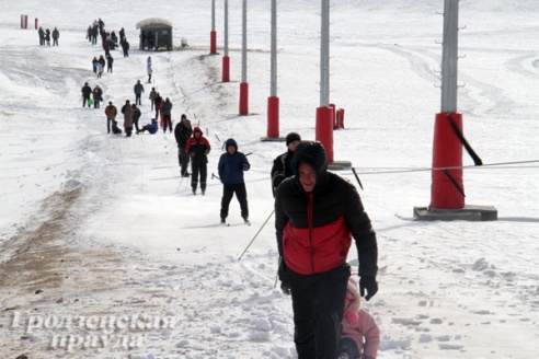 Испытано на себе: корреспондент "ГП" опробовал горнолыжную трассу в Коробчицах