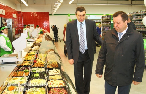 В микрорайоне Ольшанка открылся новый супермаркет (ФОТО)