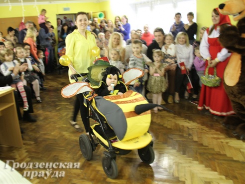 В Гродно прошел парад детских колясок (ФОТО)