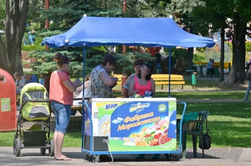 Жара в городе: гродненцы спасаются, как могут (ФОТОРЕПОРТАЖ)