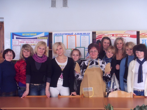 «Знакомые поздравляли меня моими же стихами, не зная, кто их автор». Интервью с председателем Гродненского областного отделения Союза писателей Беларуси Людмилой Кебич