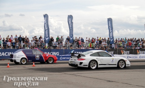 В гродненском аэропорту прошли крупнейшие в Беларуси соревнования по дрэг-рейсингу