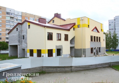 Когда на Дзержинского откроют фабрику джинсовой одежды, а в Южном - магазин стройматериалов?