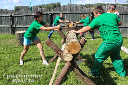 В Коробчицах выбирали властелинов села