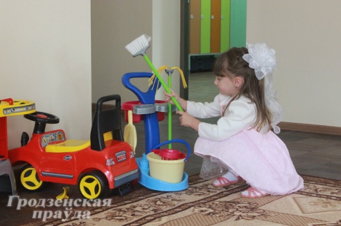 Дети из Коптевки переезжают в новый садик (ФОТО)