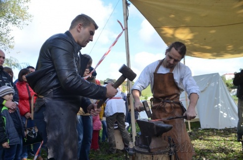Фоторепортаж: по Неману в Гродно приплыли «варяги»