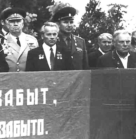 В Гродненской погрангруппе хранятся именные автоматы, врученные самим Калашниковым В Гродненской погрангруппе хранятся именные автоматы, врученные самим Калашниковым