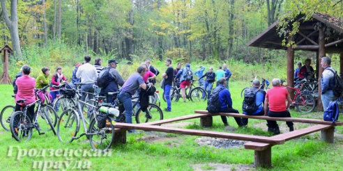 Тропа здоровья в Пышках останется пешеходной, а для велосипедистов появится дорожка-дублер