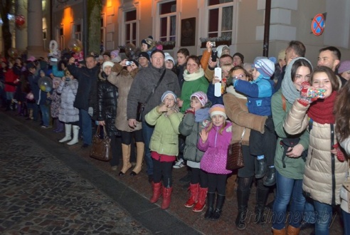 Фоторепортаж: Дед Мороз проехал по Гродно на джипе