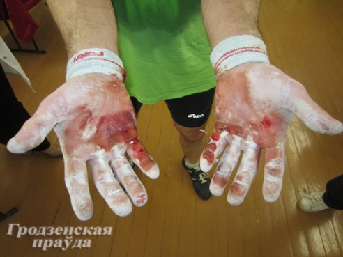 Гродненский гиревик снова попал в Книгу рекордов Гиннесса