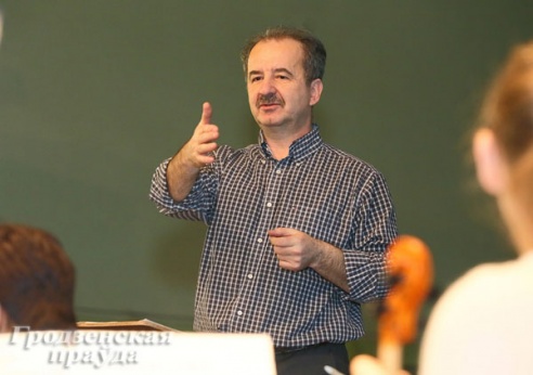 «У Гродно камерное звучание». Интервью с директором – художественным руководителем Гродненской капеллы Владимиром Бормотовым