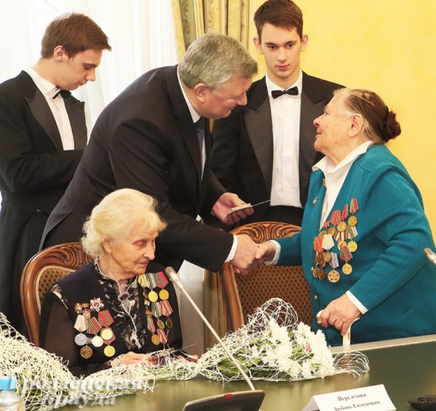 Накануне 8 Марта в облисполкоме чествовали лучших женщин Гродненщины