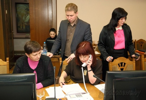 Первый зампредседателя Гродненского облисполкома Иван Жук провел прямую линию