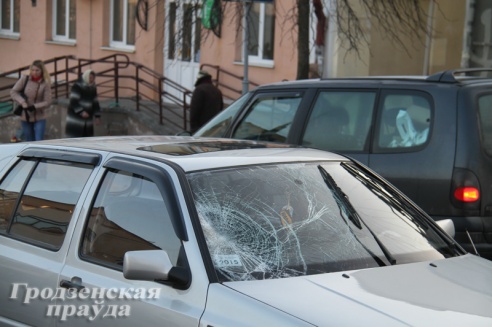 В центре Гродно на пешеходном переходе сбили женщину (ФОТО)