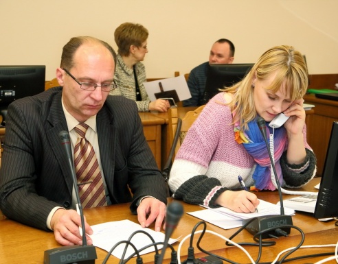 Заместитель председателя облисполкома Виктор Лискович ответил на вопросы жителей Гродненщины во время субботней прямой линии