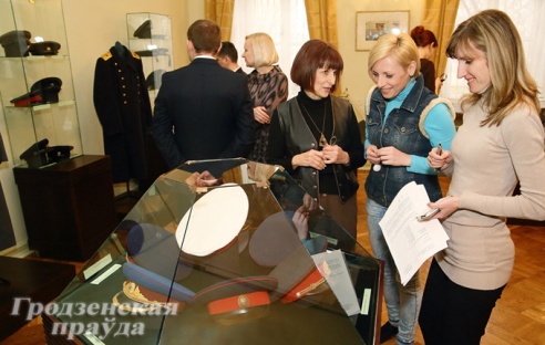 Выставка форменных фуражек открылась в Гродно (ФОТО)