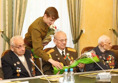 В Гродненском облисполкоме чествовали ветеранов